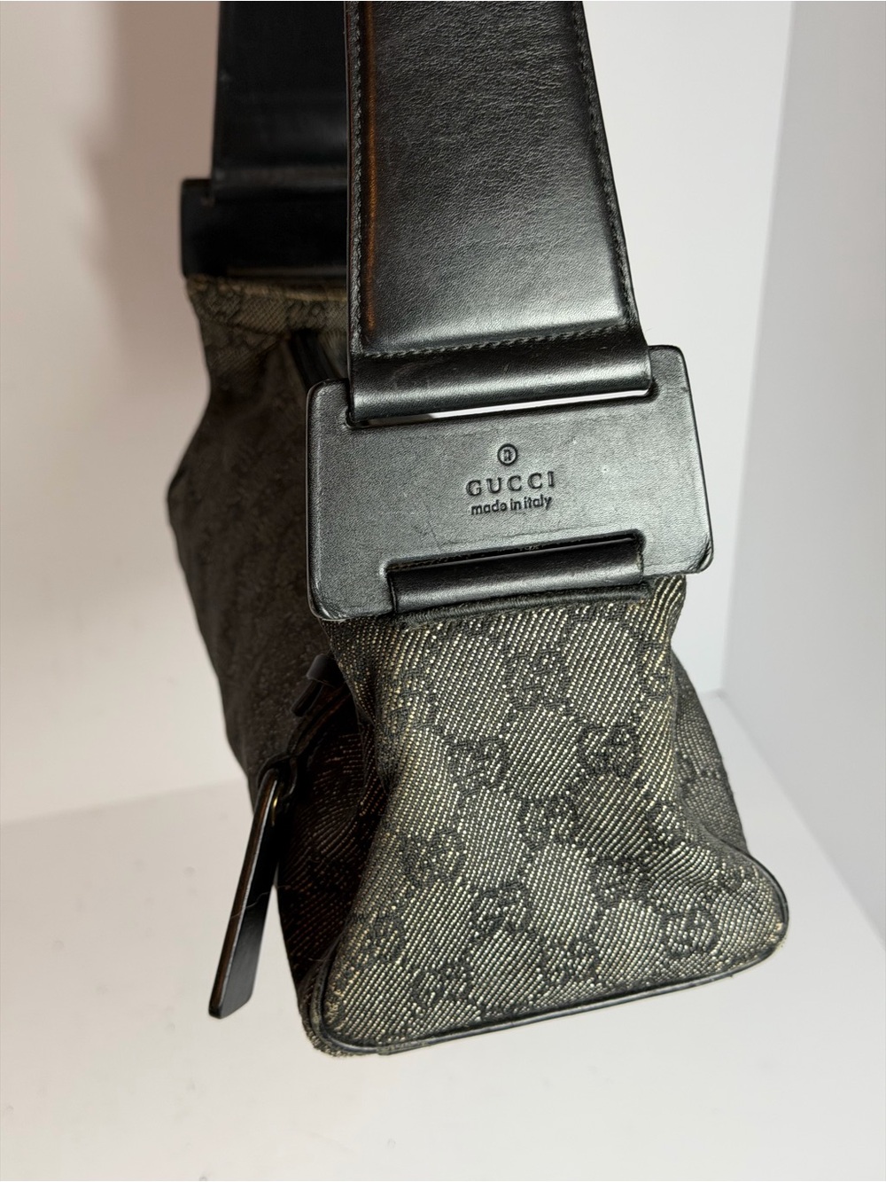 Gucci Y2K GG Monogram Canvas Denim Mini Baguette Style Shoulder Bag - Picture 5 of 16